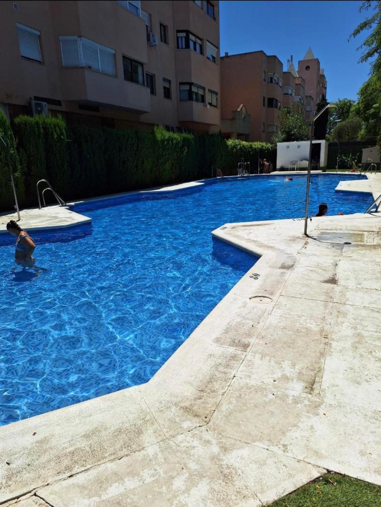 Apartamento Cerca Del Aereopuerto Sevilla Exteriör bild